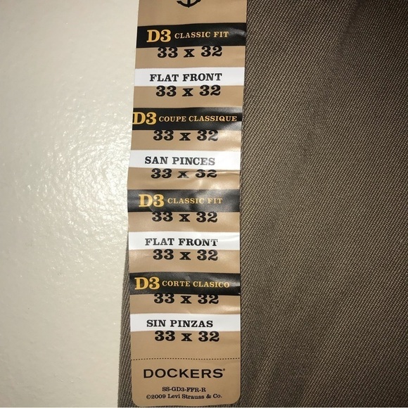 Dockers D3 Flat Front NWT Mens 33x32 - Picture 4 of 5